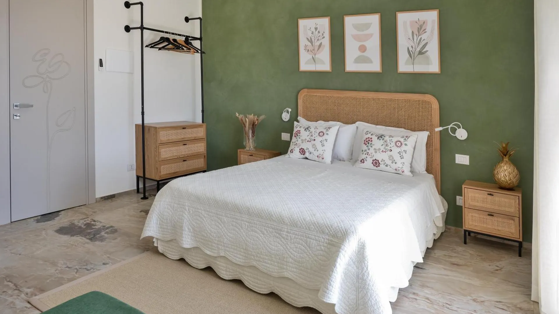 Rotareddu B&B Luogosanto Bed & Breakfast